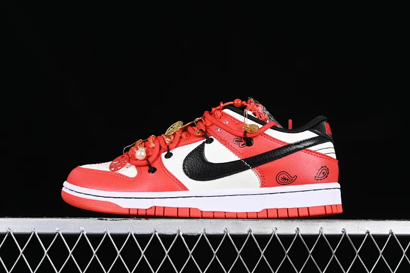All Categories Nk SB Dunk Series Nk SB Dunk Low Low-top sneakers Nk Dunk Low EMB National trend Good alliance Festive wedding shoes Strappy low-top casual sneakers DD3363-100